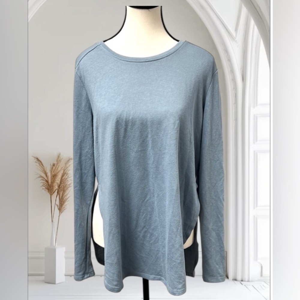 Mono B Curvy Long Sleeve Flow Top with Side Slits